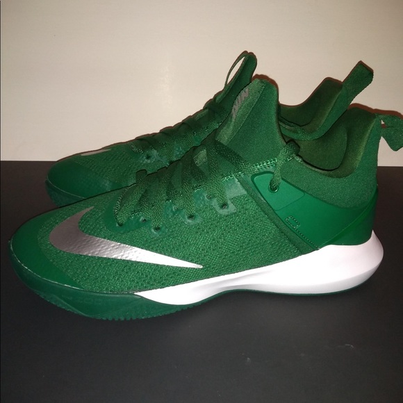 NWB Nike Men's Zoom Shift TB - Picture 4 of 6